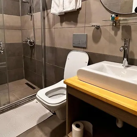 Nayada Spa Hotel *